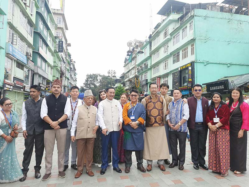 Officials and members on MG Marg
