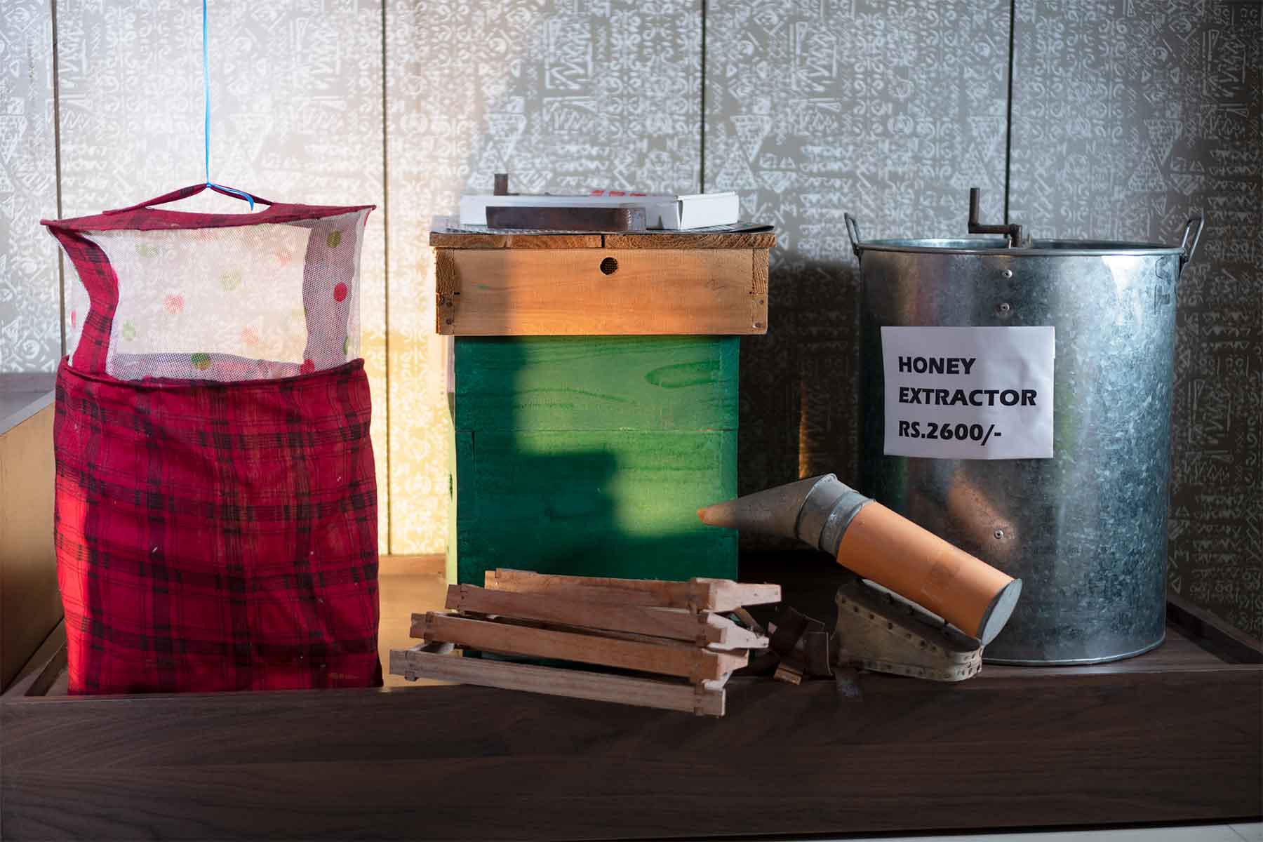 Wooden bee box